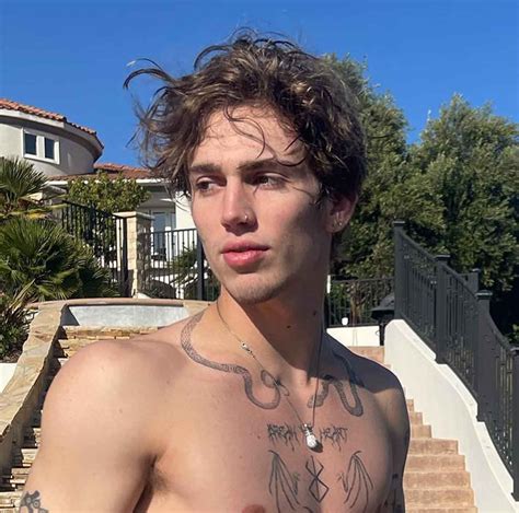 vinnie hacker biography