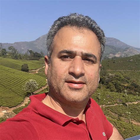 vinod pandit biography