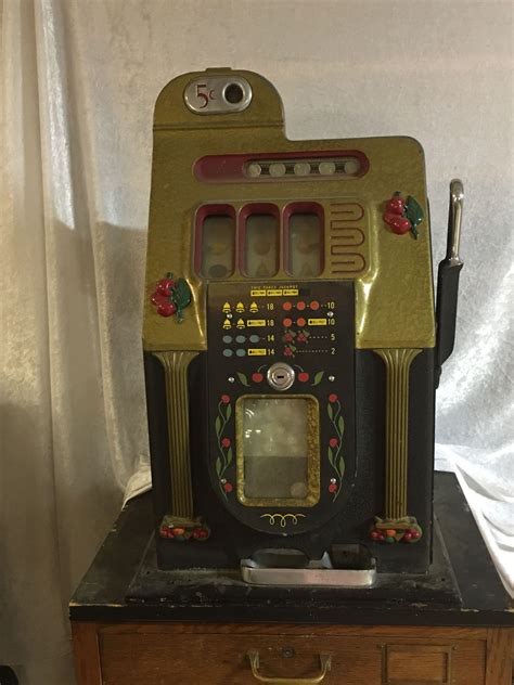 vintage fruit slot machine/