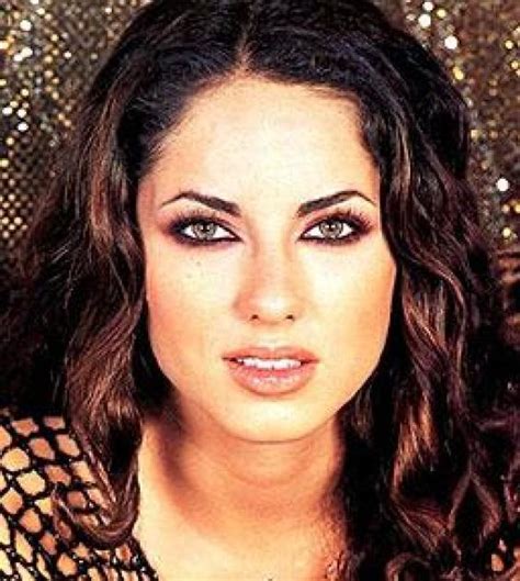 violanchelo barbara mori biography