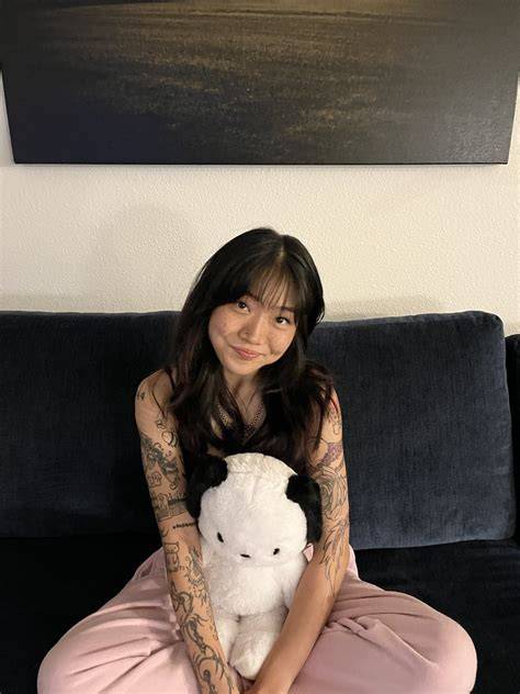 violetbunnz nude