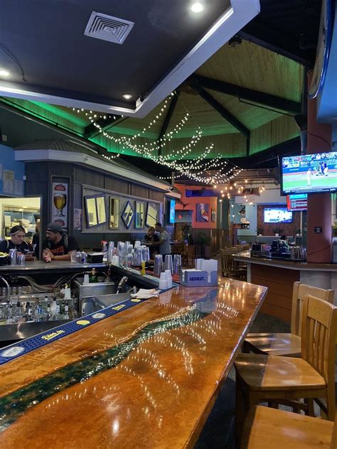 virginia beach bars