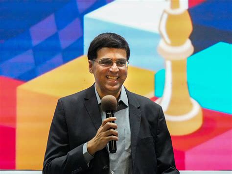 viswanathan anand wikipedia in tamil