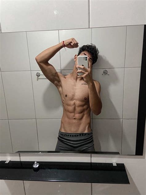 Vitor guedes onlyfans
