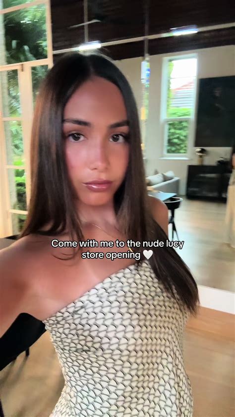 vlog nude