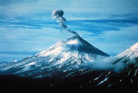 volcano alaska eruption