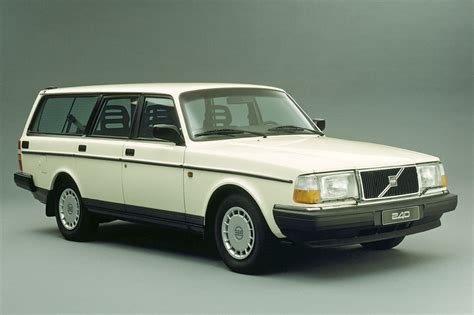 Full Download Volvo 240Dl Guide Book Free 