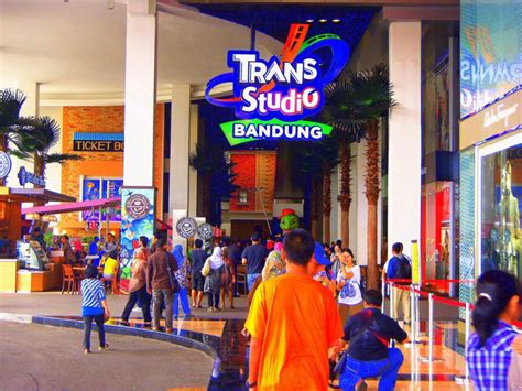 WAHANA TRANS STUDIO BANDUNG 🫴 Nyobain berbagai wahana di Trans Studio Bandung!! - Lemon8