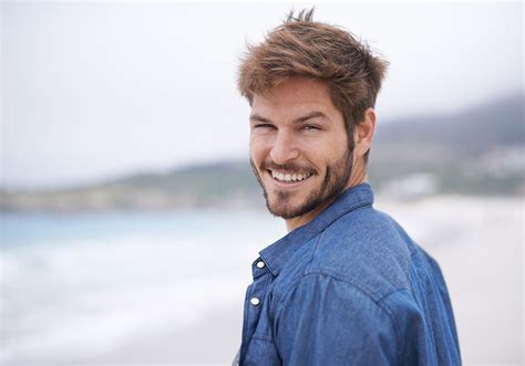 ware neck christian single men