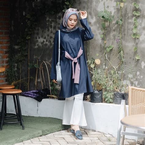 Warna Dongker  Inspirasi Outfit Hijab Dongker Ala Selebgram Fairuz Sakinah - Warna Dongker