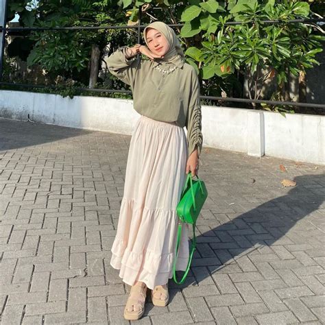Warna Sage Green  Inspirasi Ootd Hijab Warna Sage Green Yang Estetik - Warna Sage Green