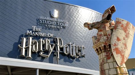 Warner Bros The Making Of An American Movie Studi