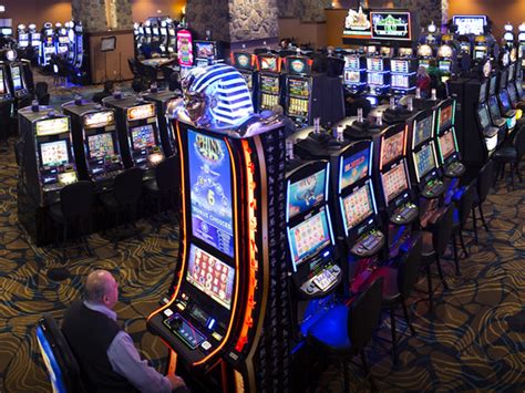 warroad casino slots!