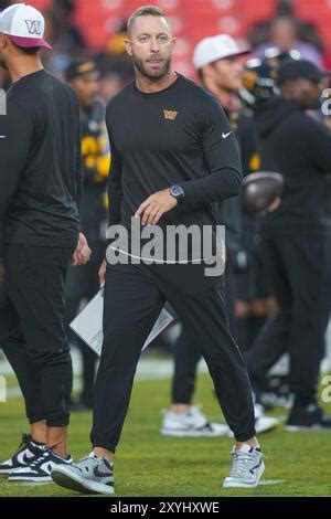 washington commanders offensive coordinator