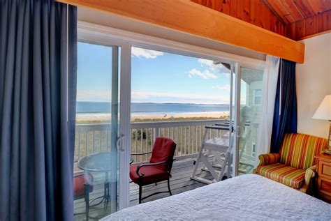 waves oceanfront maine