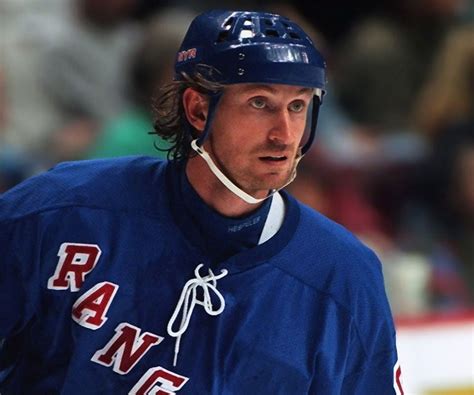 wayne gretzky biography facts recording