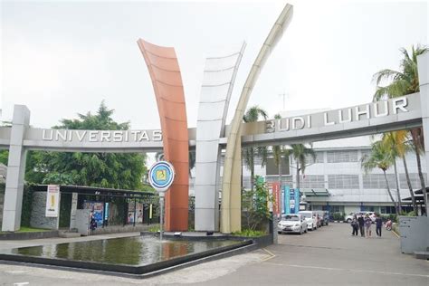 Webstudent Budi Luhur