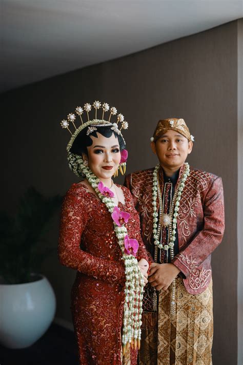 wedding solo putri by tuti manaf 2