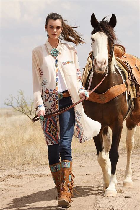 Western Cowgirl Fashion