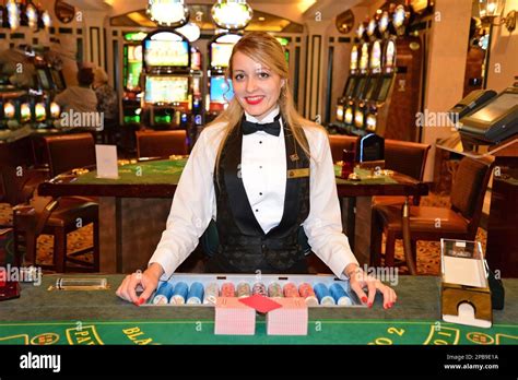 what does a casino dealer do luxembourg