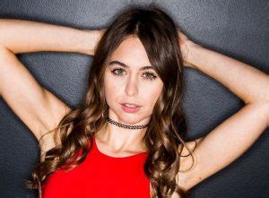 What does riley reid's back tattoo say