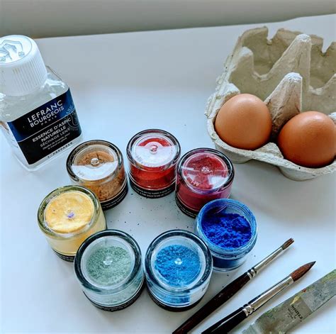 what is egg tempera