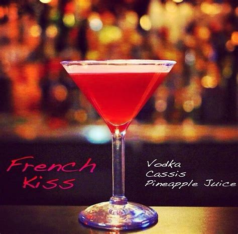 what is in a french kiss martini