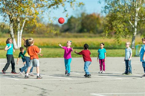 what outdoor games do you play during recess