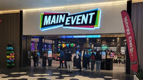 what time does main event close