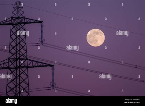 when is a full moon uk