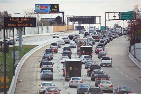 when is rush hour in philly