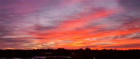 when is sunrise in october