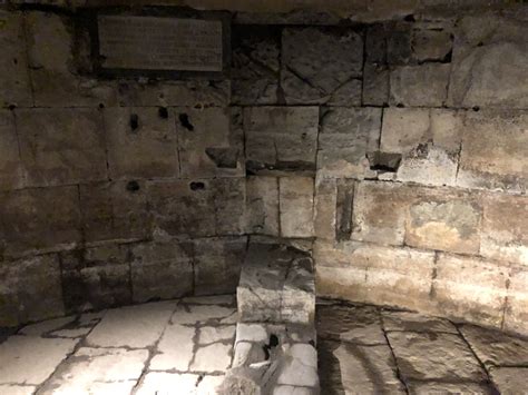 where was paul in prison in rome