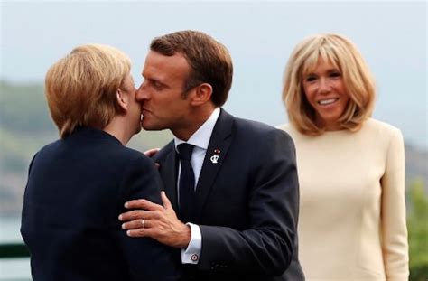 which cheek to kiss first in france