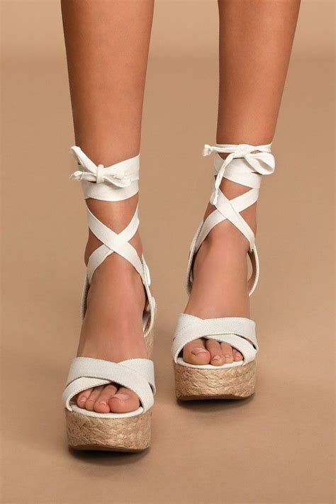 White Wedges With Bow