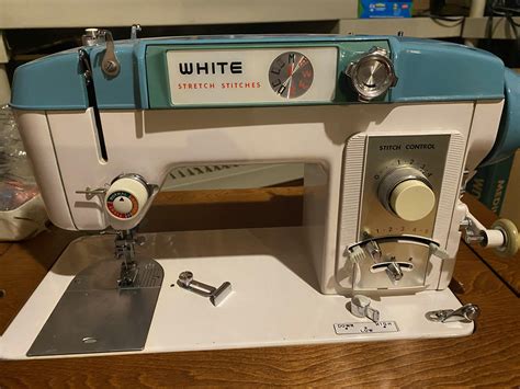 Download White Sewing Machine 940 