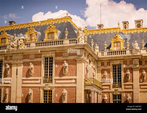 Who Built Versailles