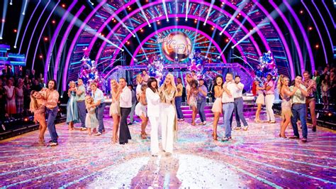 who is dating who in strictly come dancing 2024