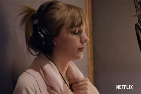 who was taylor swift dating in her documentary