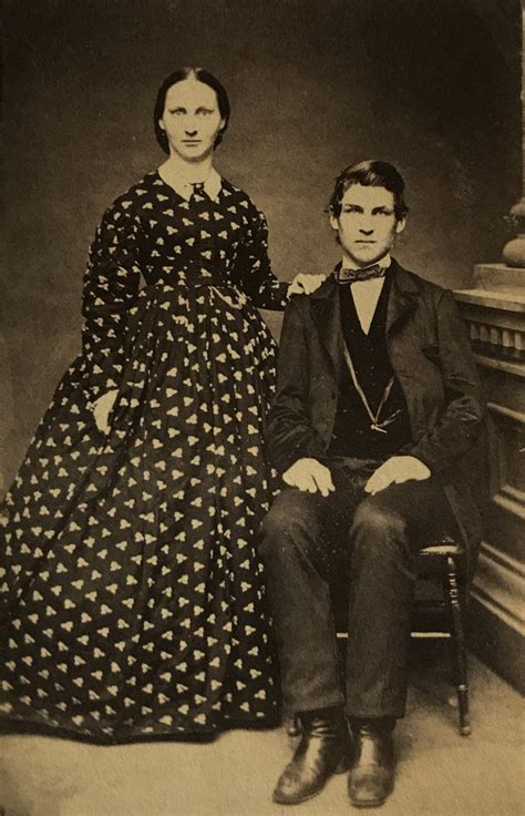 who was the outlaw jesse james married to