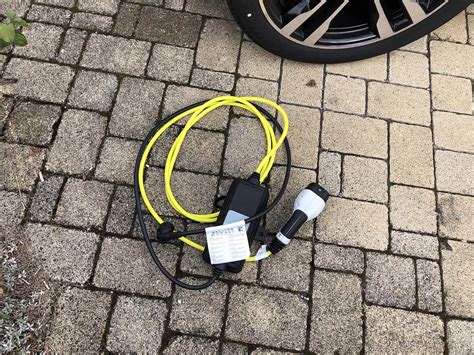 wie geht das mit der batteriebeim bmw i3