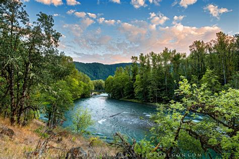 willamette river oregon