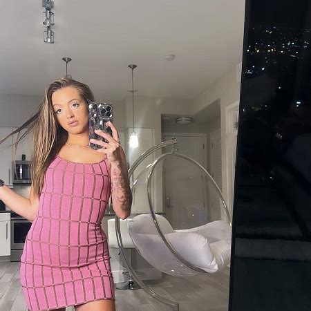 woahhvicky leaked onlyfans