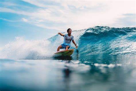 woman-riding-sup-bali-indonesia