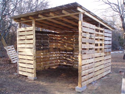 Wood Pallet Building Ideas
