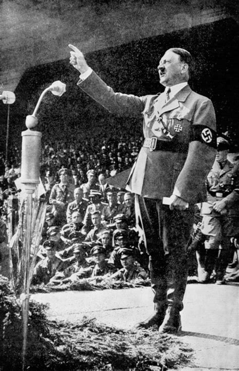 world war 2 hitler biography in tamil