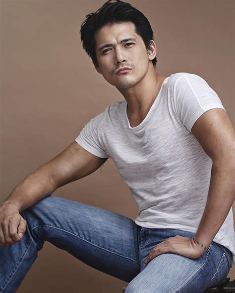 wowowee host robin padilla biography