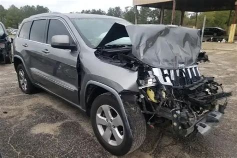 Wrecked Jeep Grand Cherokee: From Majestic Ride to Twisted Metal