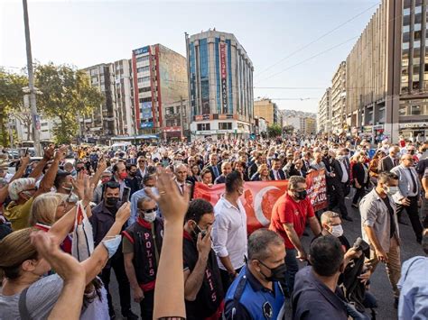 x27;UNCU YIL ETKİNLİKLERİ İzmir'in düşman işgalinden kurtuluşunun 99'uncu yıldönümü için çeşitli etkinlikler düzenlenecek.