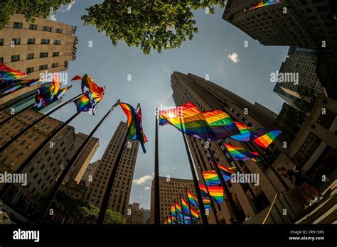 xrusing gay manhattan